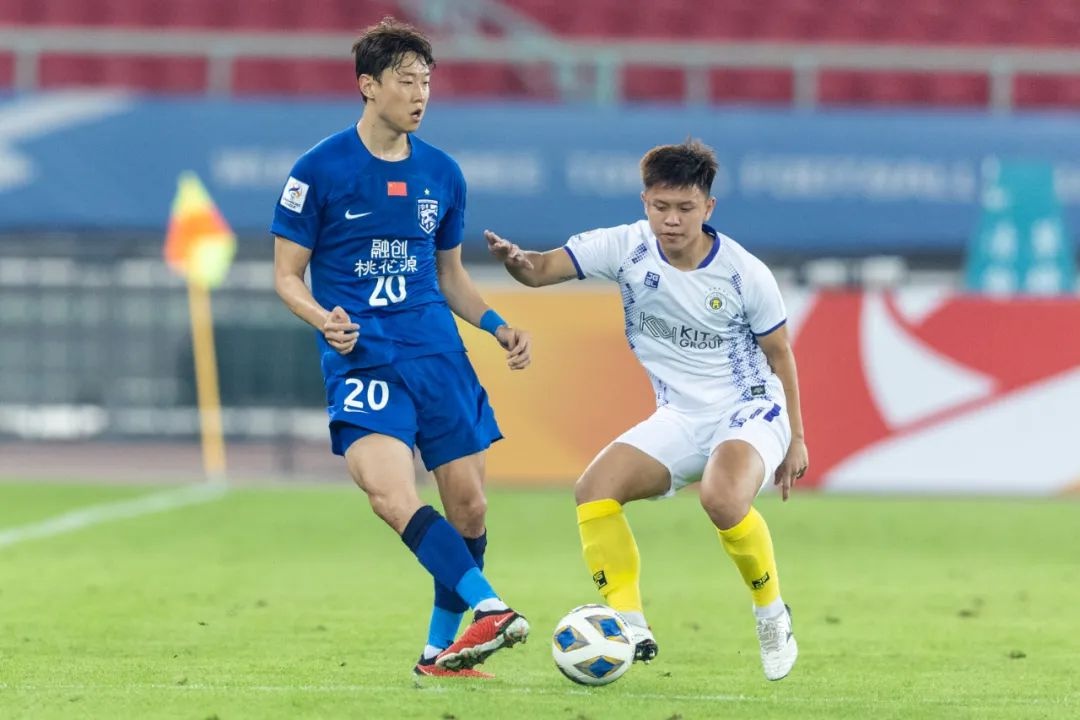 武汉三镇迎亚冠关键赛；窗口期完成体检；气氛紧张；高层口径保持一致(武汉为何叫两江三镇)-尊龙app下载